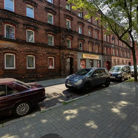 Bright For 4 Guests 1,6 Km To Silesian Stadium By Renters *