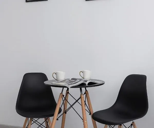 Διαμέρισμα Bright For 4 Guests 1,6 Km To Silesian Stadium By Renters Chorzów