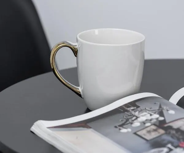 Bright For 4 Guests 1,6 Km To Silesian Stadium By Renters Apartmán *